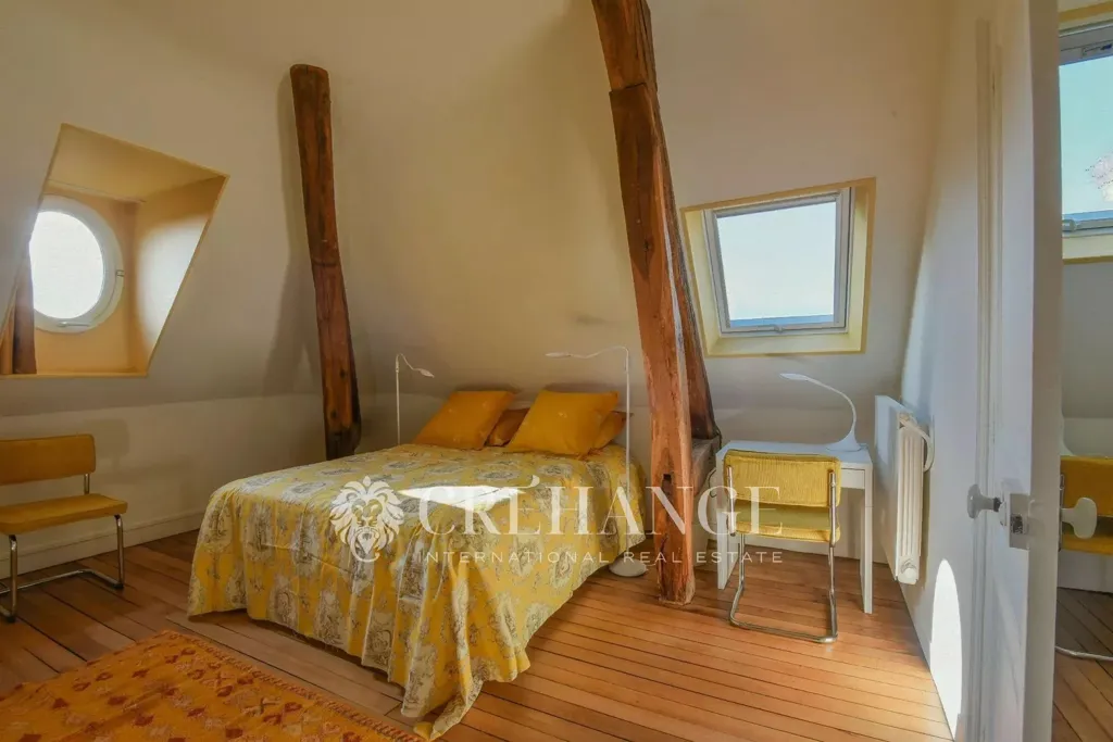 Magamistoad - Renovated Flat in Historic Building, St-Germain-en-Laye Centre