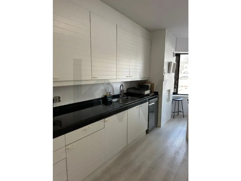Kitchen - Luxury Flat with Central Heating in Lisbon