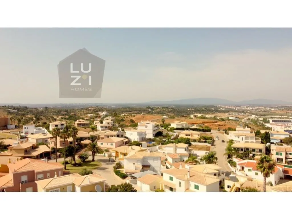 Õhuvaade - Development Land with Windmill in Lagos