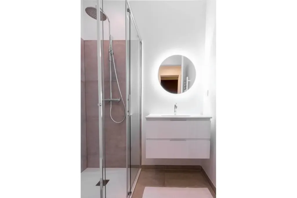 Salles de bain - Appartement Meublé de Standing près de la Place Stéphanie