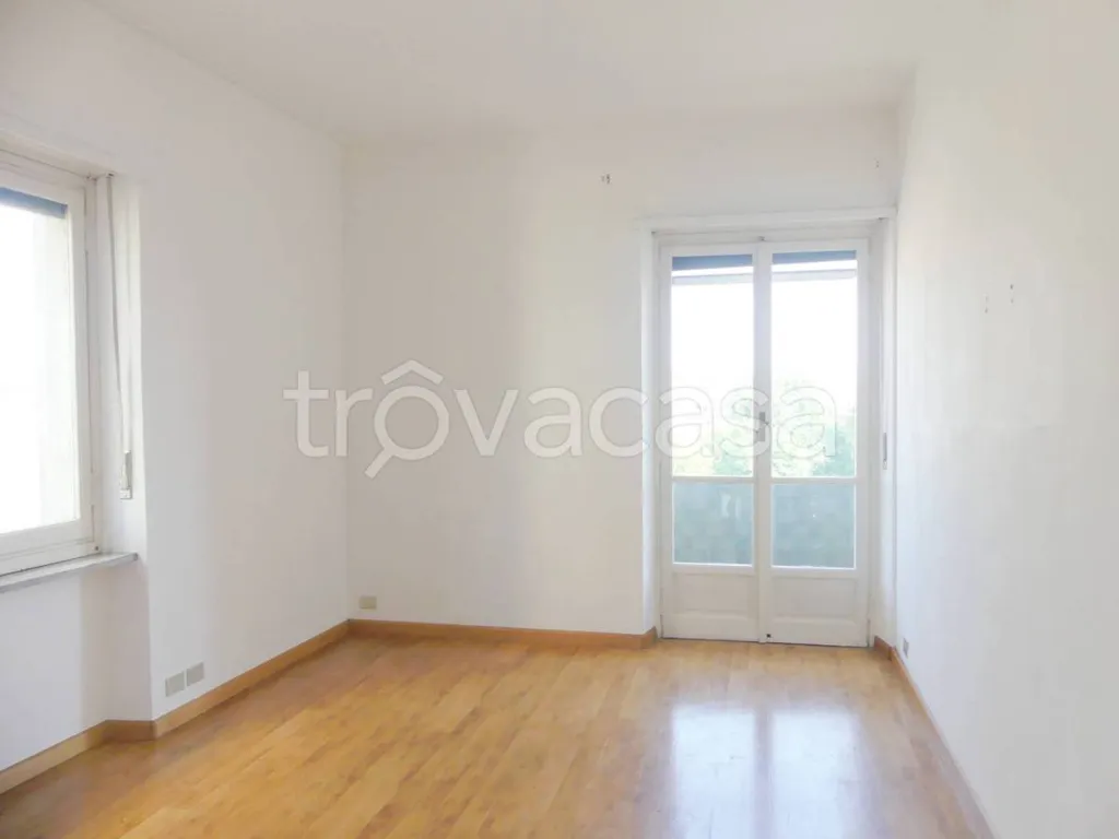 Toad - Apartment with Balcony in Vercelli Centre