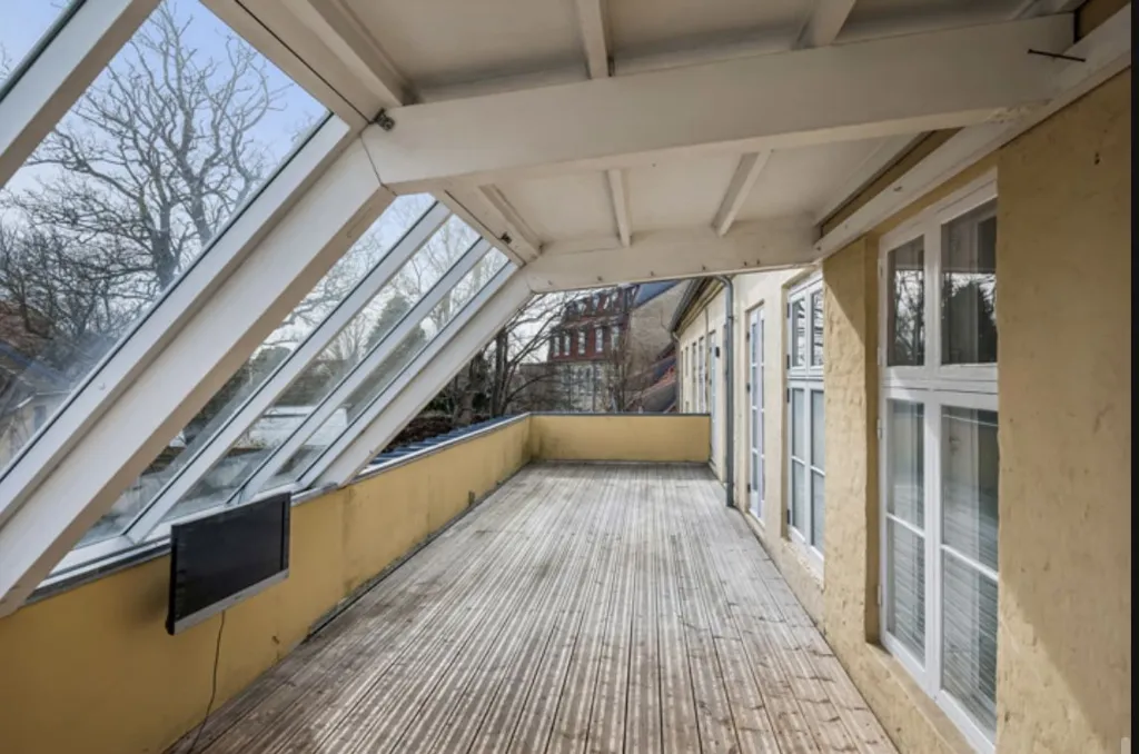 Terrass - Comprehensive Renovated Apartment with Balcony in Ebeltoft