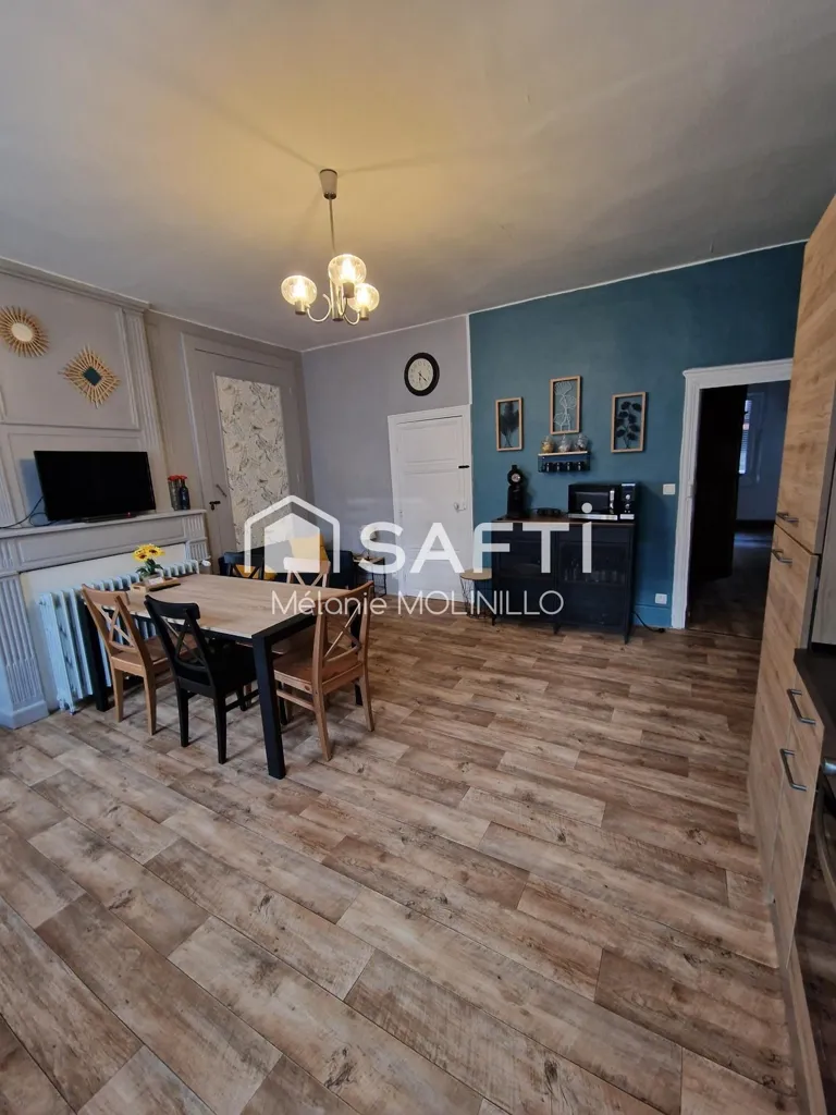Salle à manger - Maison avec Jardin et Garage près de la Belgique