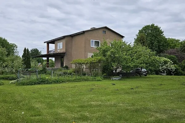 Jardin - Spacious Two-Storey House with Garden in Kasepää