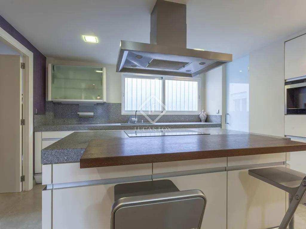 Cuisine - Luxury Apartment with River View in Valencia