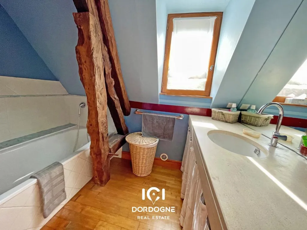 8-room house in Le Bugue