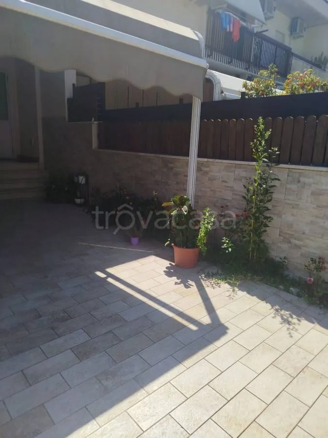 Terrass - Terraced Villa with Private Garden in Terracina