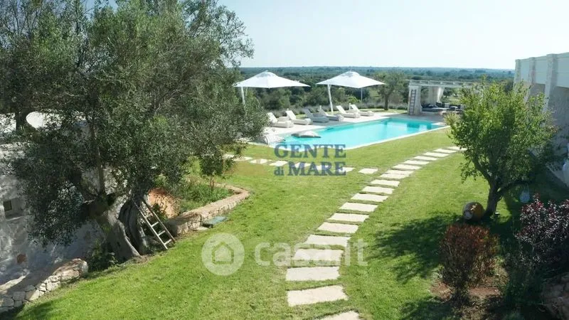 Pool - Luxury Villa with Pool in Ostuni