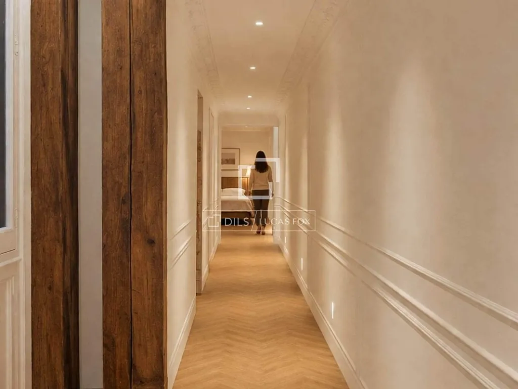 Entrée - Renovated Apartment with Balcony in Madrid