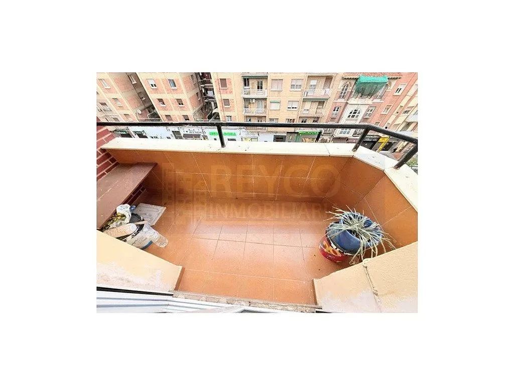 balcony