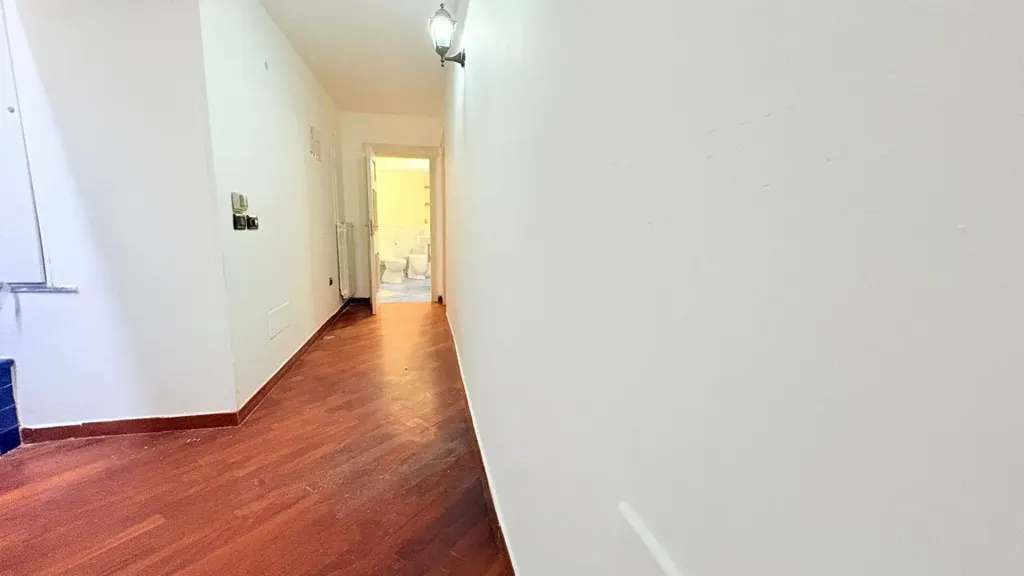 Esik - Central 2-Bedroom Apartment in Naples