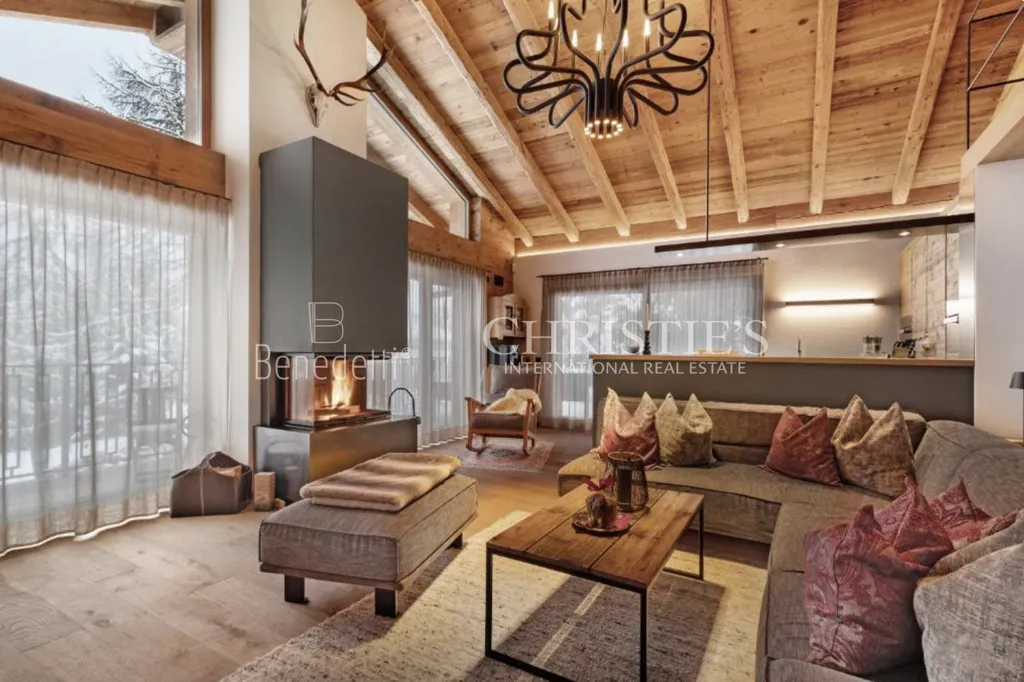 Elutuba - Luxury Chalet with Ski-in/Ski-out in Olang