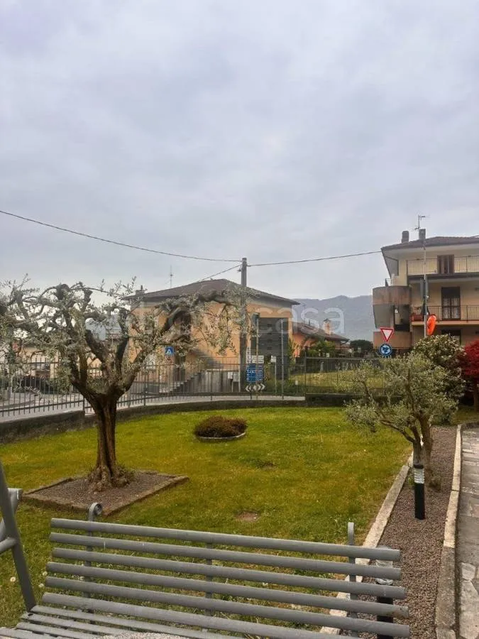 Garden - Two-Unit Apartment with Private Garden in Calolziocorte