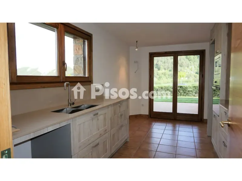 Cuisine - Rustic Chalet with Garden in Santa Eulàlia de Riuprimer