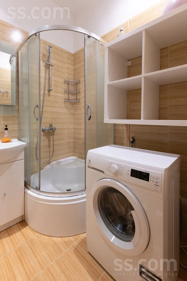 Salles de bain - Sunny Two-Bedroom Flat in Green Imanta