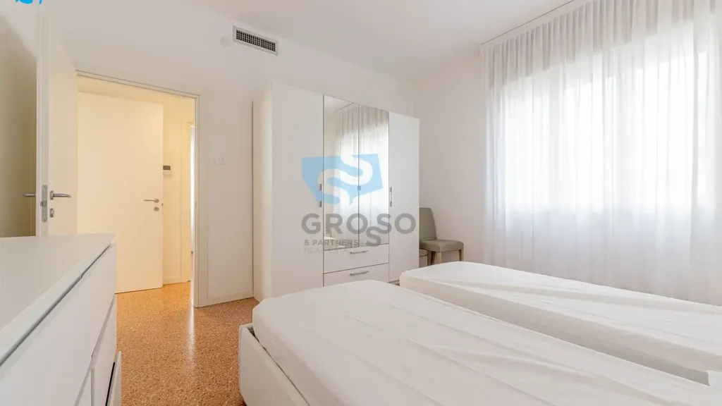 Chambres - Seafront Apartment with Private Beach in Jesolo