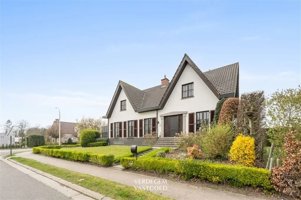 Esterno - Characterful House with Terrace in Evergem