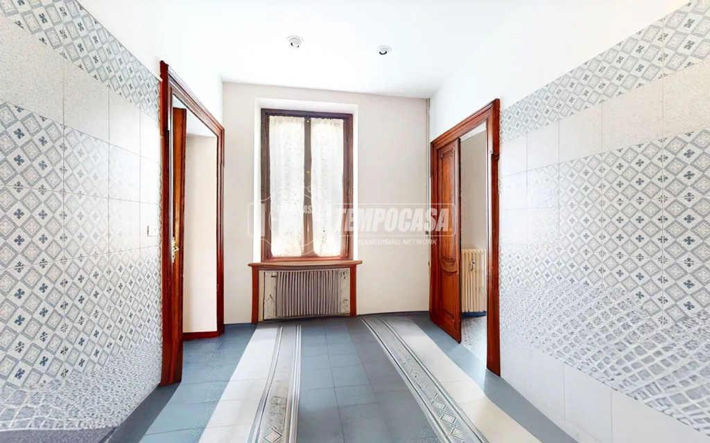 Hallway - Signorile Apartment with Four Balconies in Crocetta