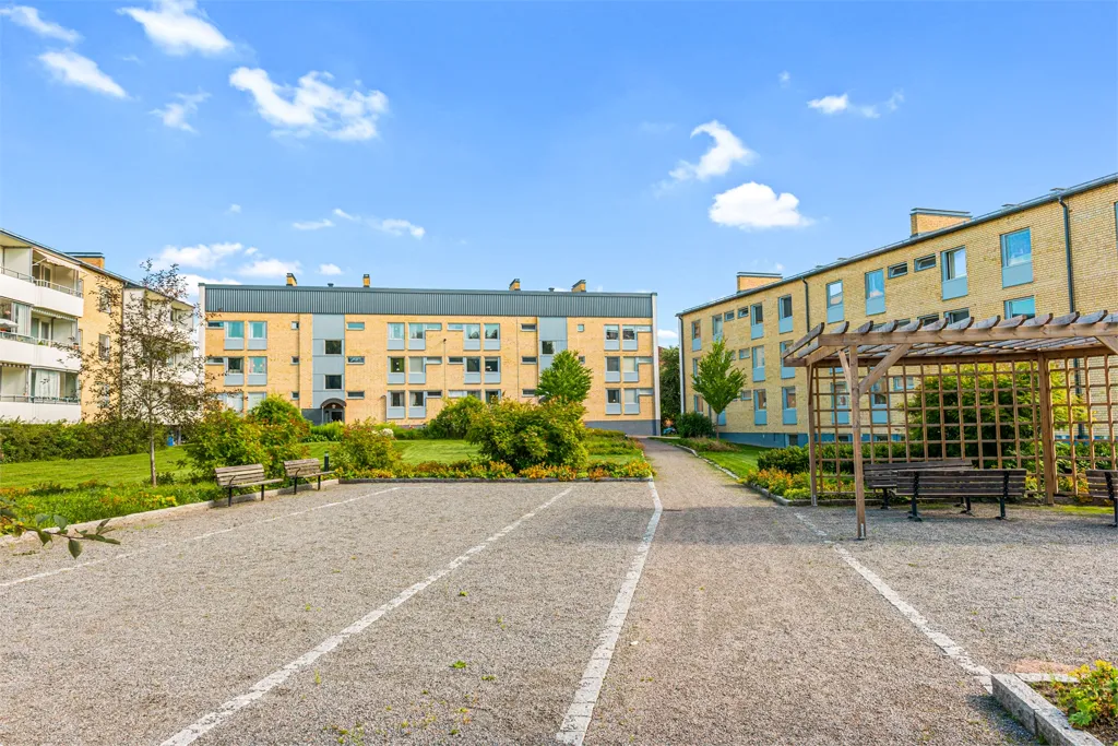 Jardin - Apartment with Balcony in Uppsala's Tunabackar