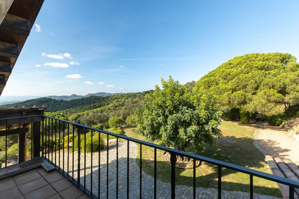 Rõdu - Luxury Detached House with Sea View in Mataró