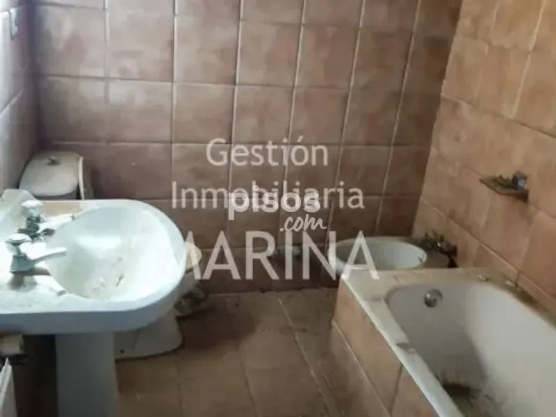Vannitoad - Town House with Pool in Carranque Centre