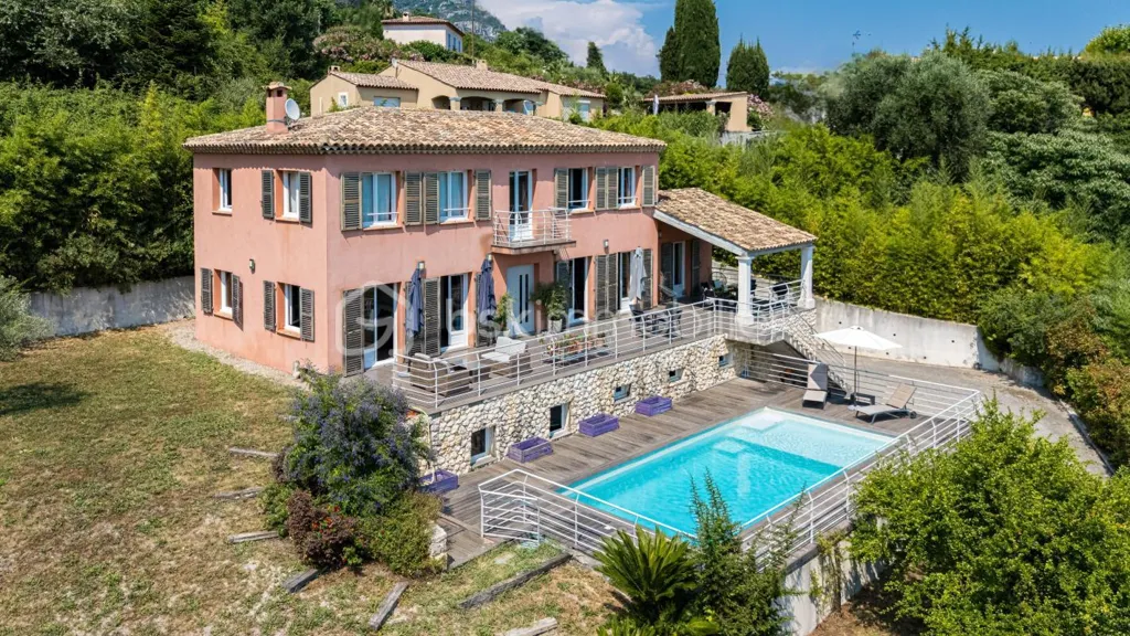 Vista aerea - Architect-Designed Bastide with Sea View near Antibes