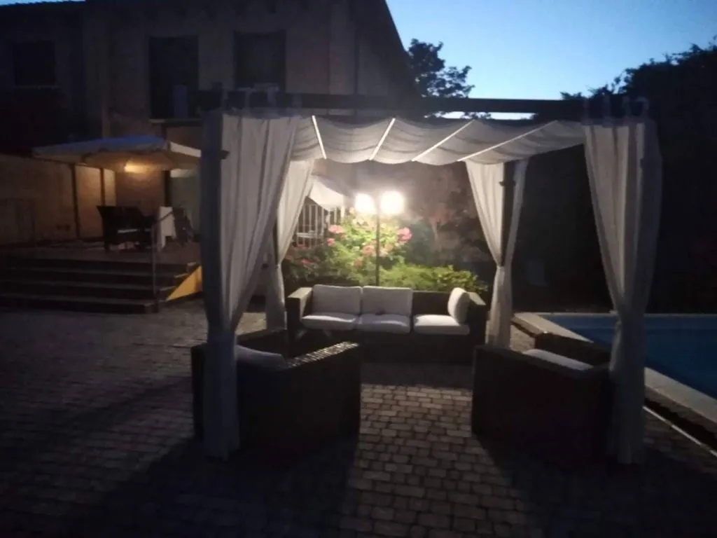 Terrazza - Luxury Terraced House with Pool in Parma