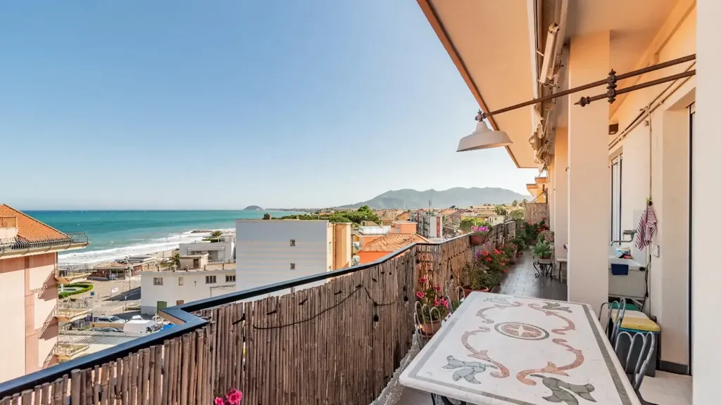 Balcon - Penthouse with Sea View in Ceriale