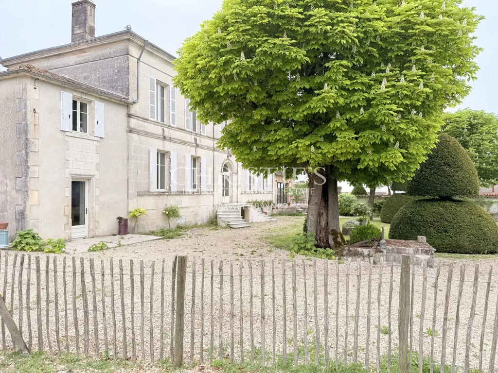 Välivaade - Former Cognac Distillery in Village