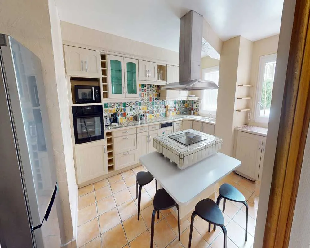 Appartement 7 pièces à Paris
