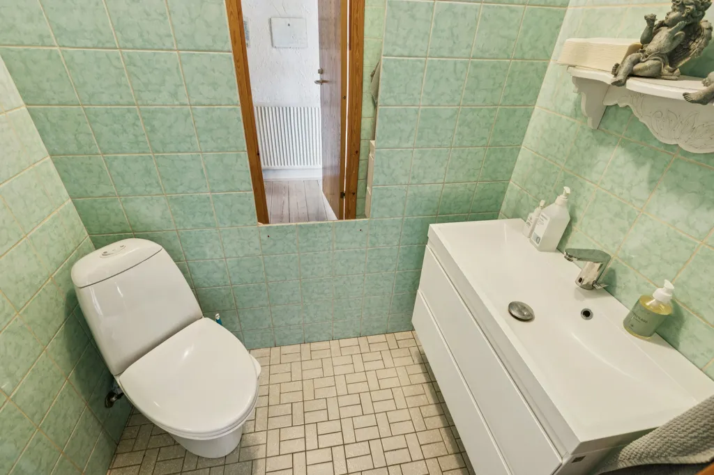 Vannitoad - Redbrick Villa with Garden in Faxe
