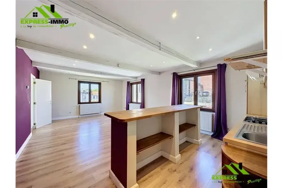 Cucina - Mixed-Use Apartment with Workspace in Mont-Saint-Guibert