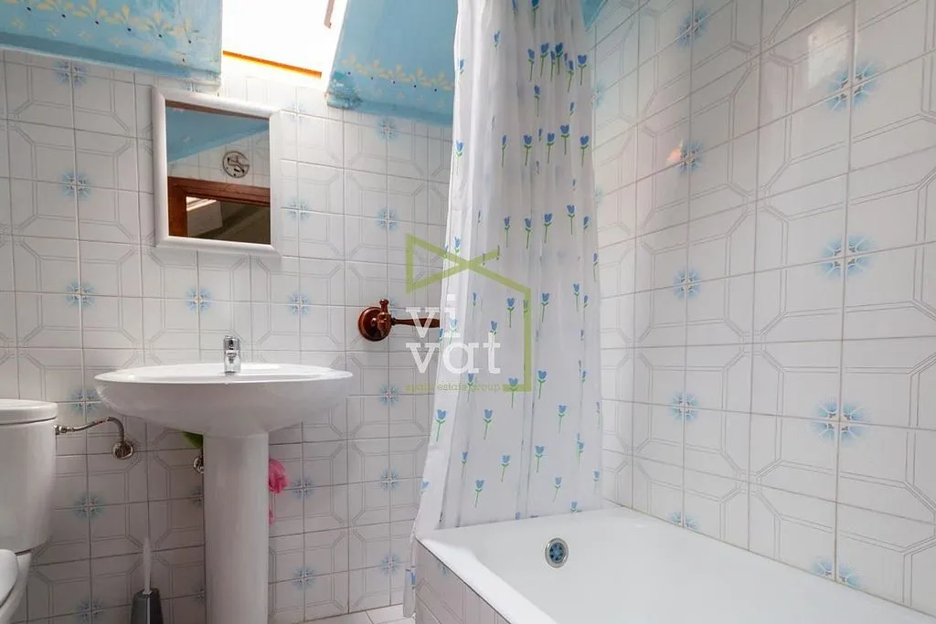 Bagni - Luxury Villa with Garden in Luanco