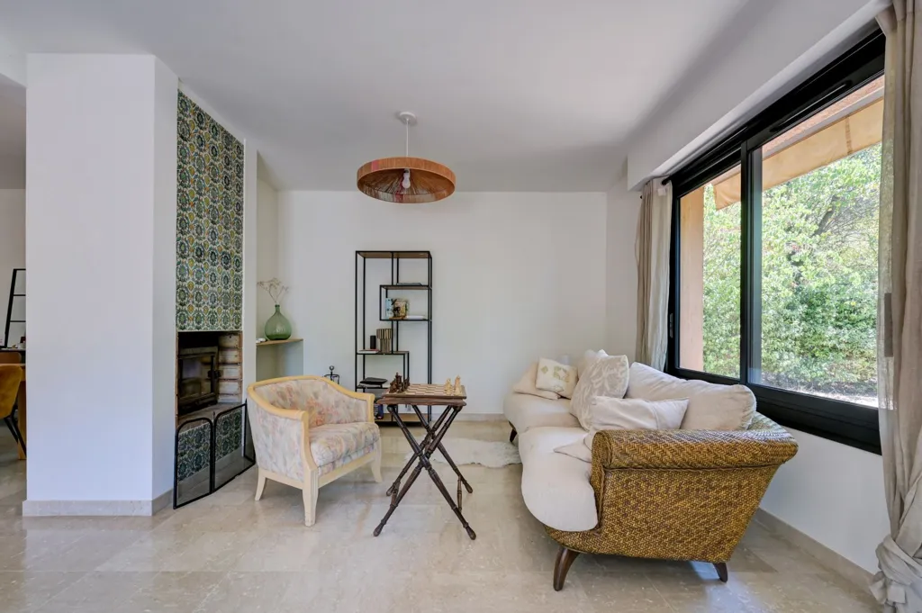 Séjour - Maison Luxueuse avec Vue Panoramique à Aix-en-Provence