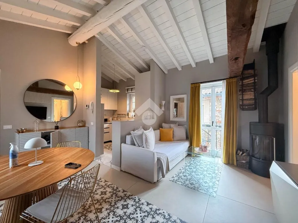 Soggiorno - Elegant Apartment with Pool in Calvagese della Riviera