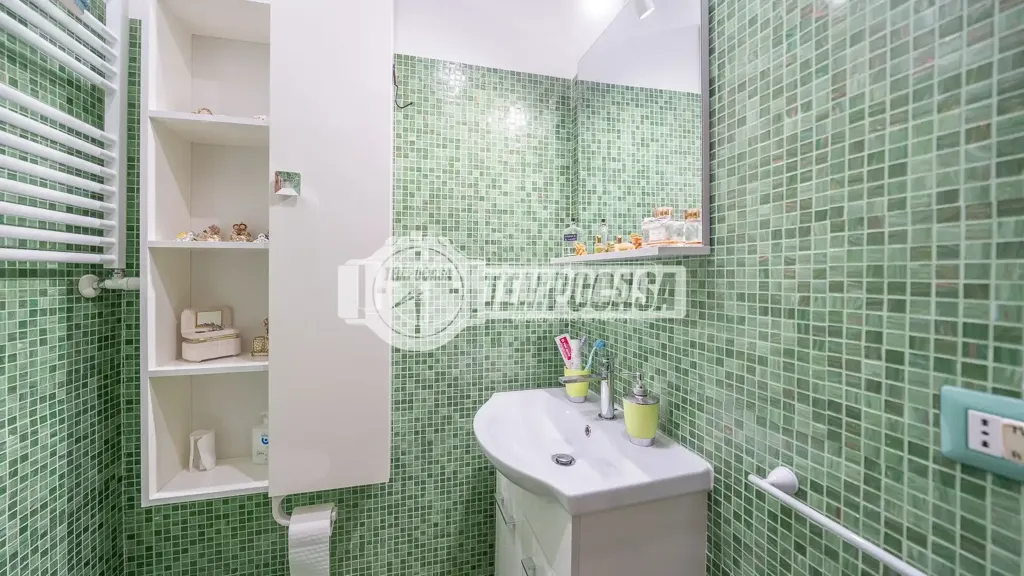 Bathrooms - Rustic Trilocale with Garden in Cerveteri