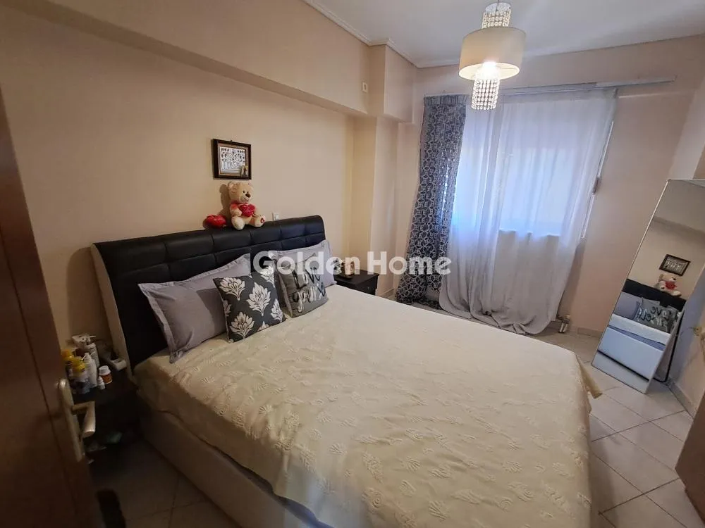 Magamistoad - Apartment with Sea View in Perama Centre