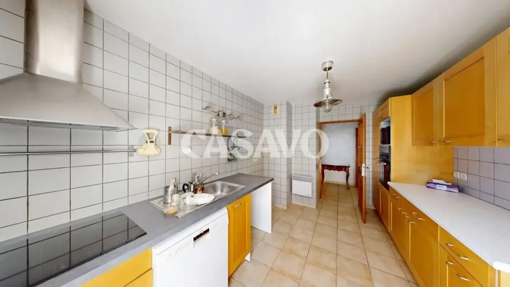 Cuisine - Appartement Familial avec Terrasse à Marseille-Vauban