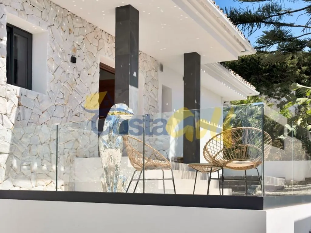 Terrasse - Luxury Villa with Pool in Elviria, Marbella