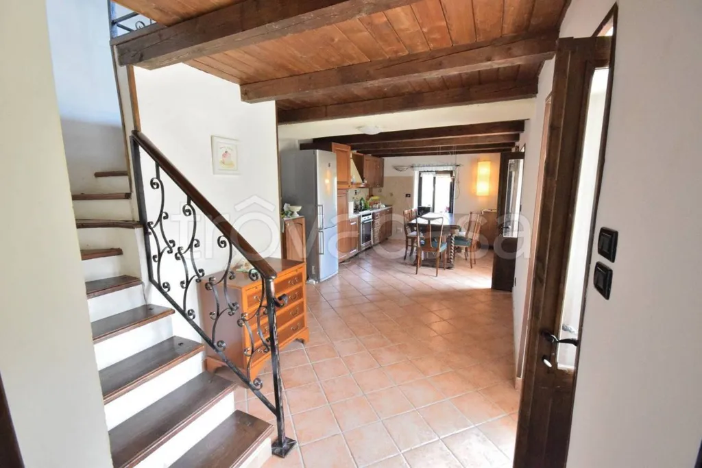 Ingresso - Casa indipendente con giardino a Lusernetta