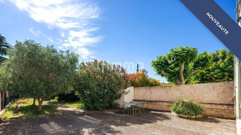 Aed - House with Garden in Saint Barnabé, Marseille
