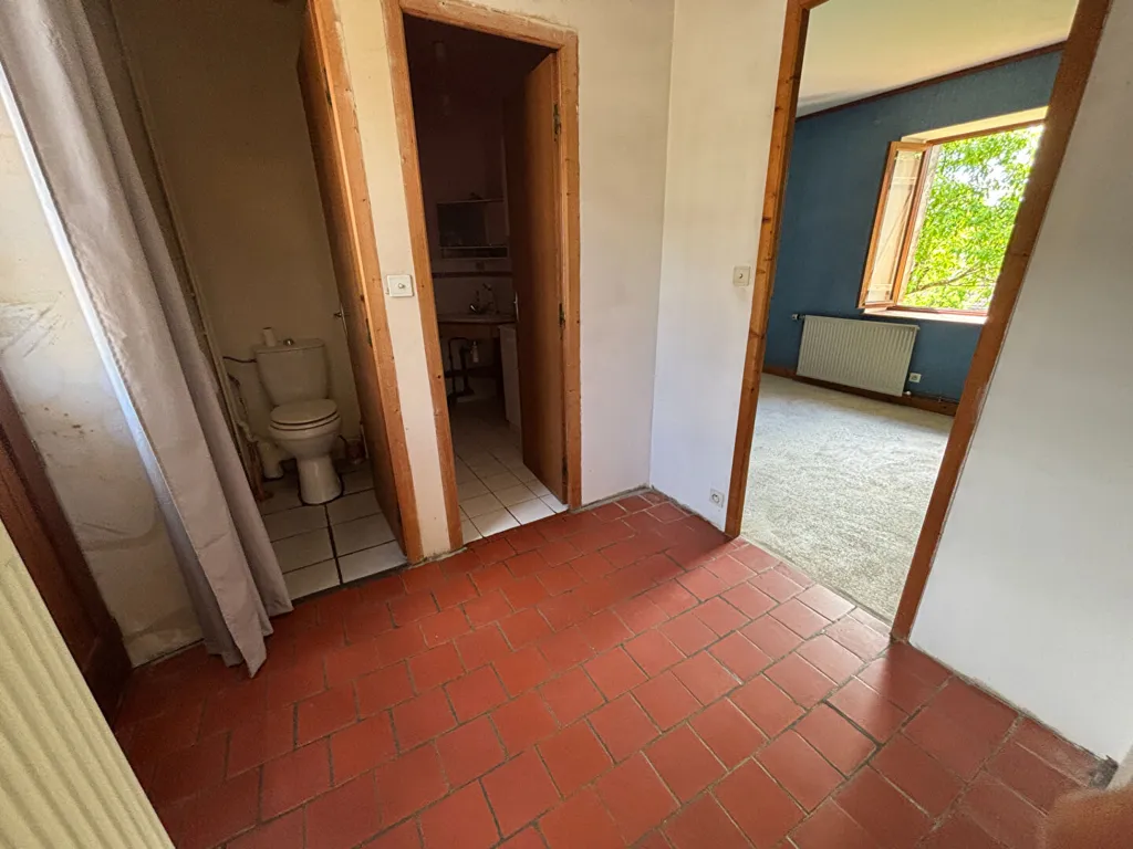 Salles de bain - Maison Longère avec Grenier Aménageable à Fussy