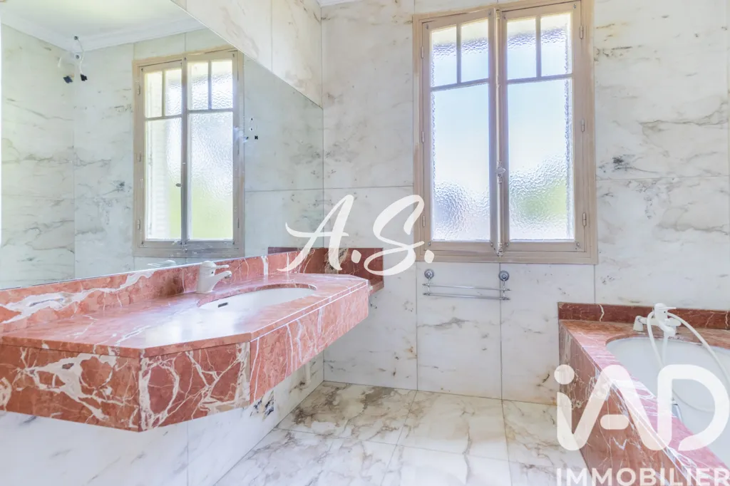 Salles de bain - Maison de Charme avec Jardin à Sceaux