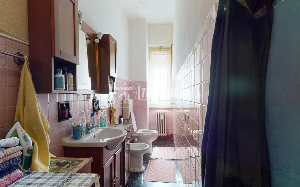 Salles de bain - Central Billet with Balcony in Collegno