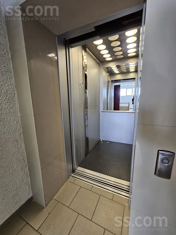 Esik - 3-Bedroom Apartment with City View in Riga Centre