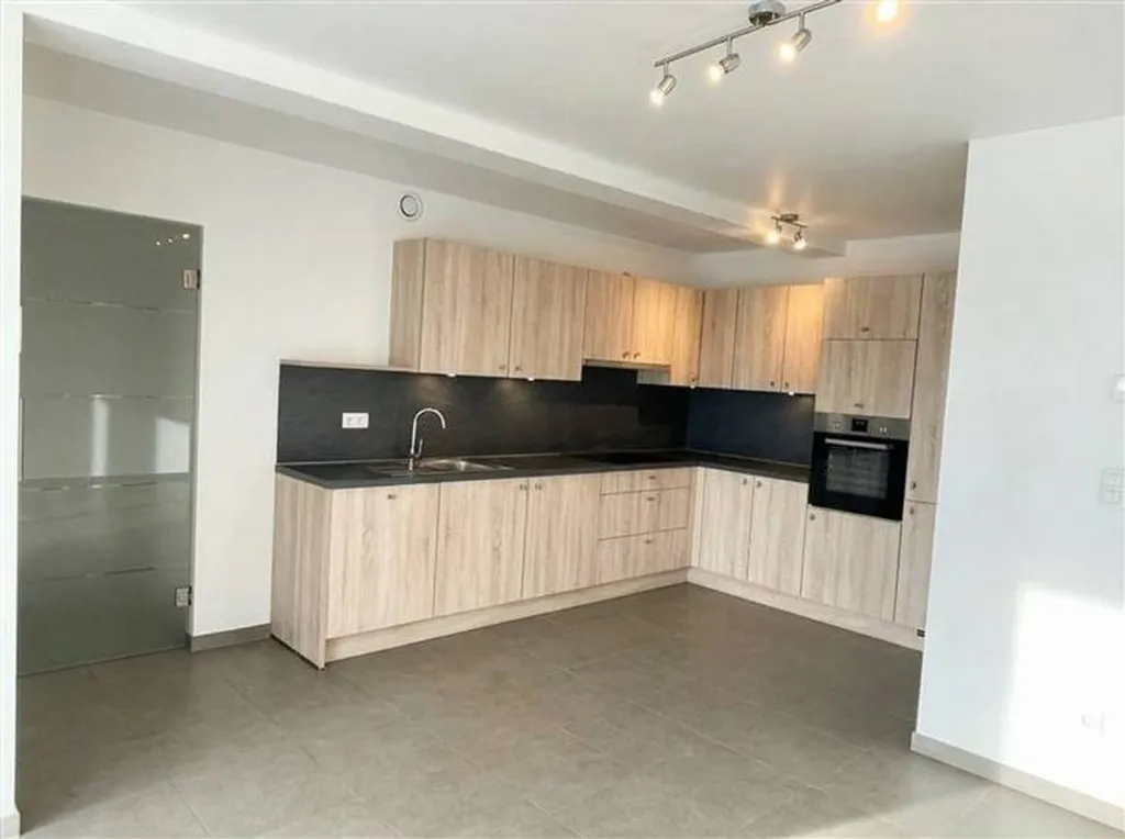 Köök - Apartment with Terrace in Bastogne