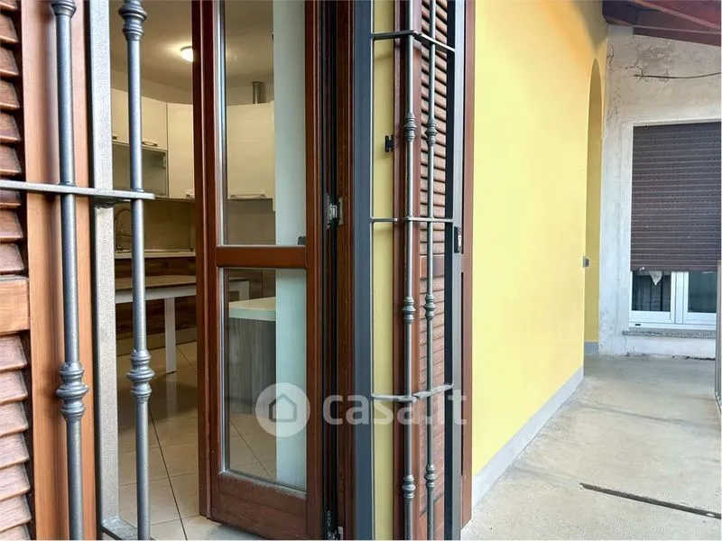 Balcon - Two-Bedroom Flat with Balcony in Cislago