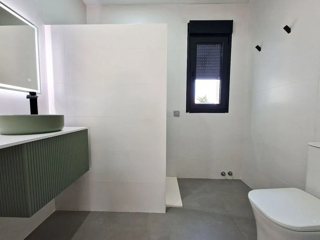 Vannitoad - Chalet with Pool in Toledo's Beato Area