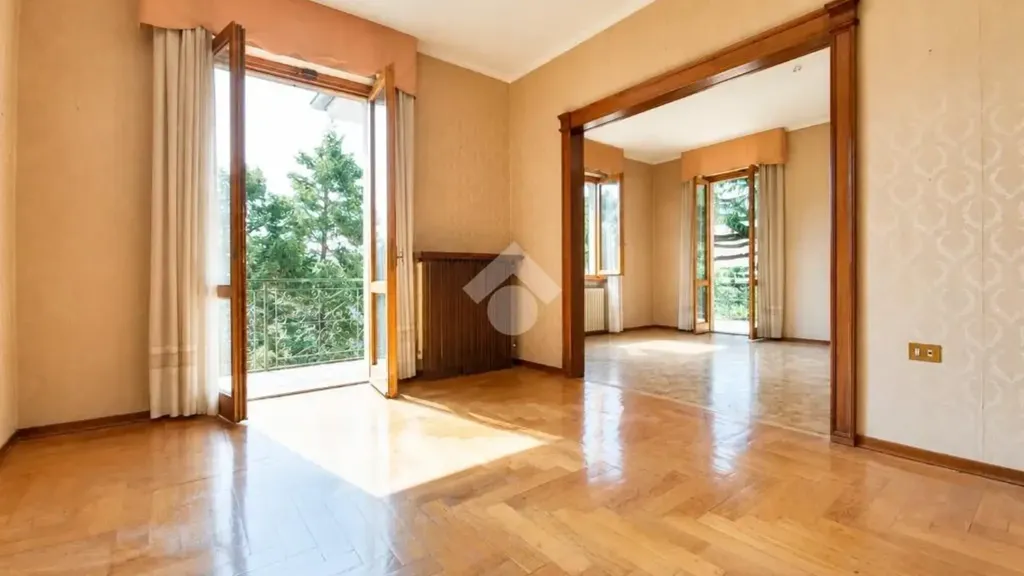 Soggiorno - Panoramic Villa with Garden in Ponte Lambro