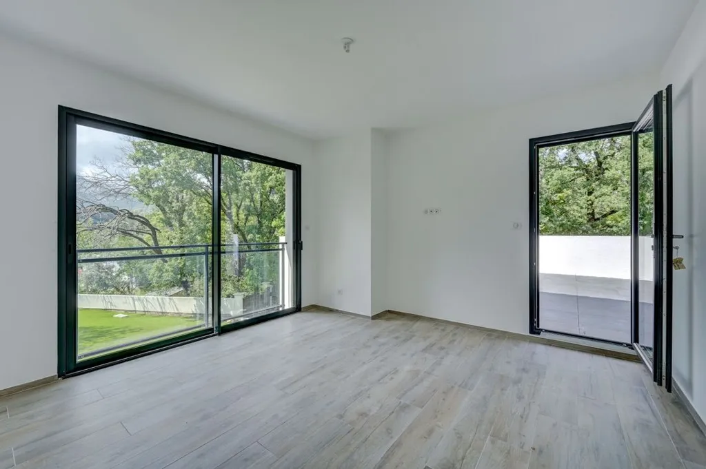 Stanze - Contemporary Villa with Pool in Roquevaire
